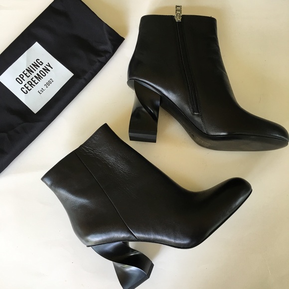 NEW OPENING CEREMONY black shaped heel ankle boots - Picture 4 of 8