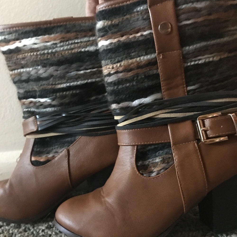 Coachella Collection Booties - Picture 5 of 7