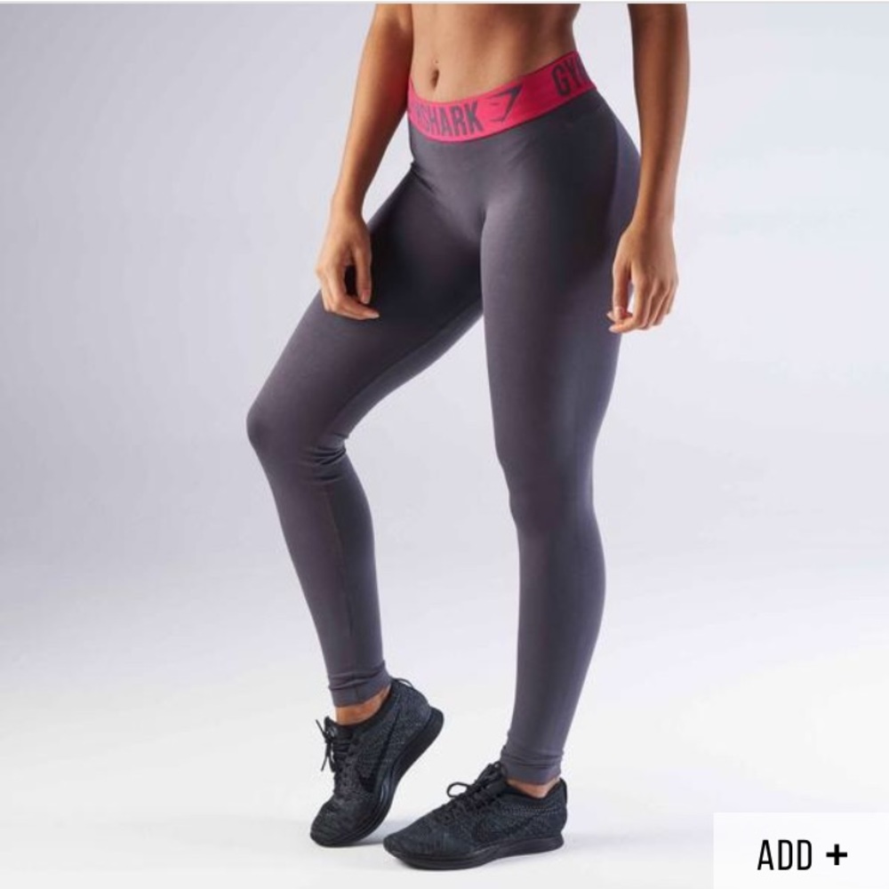 Small gymshark leggings