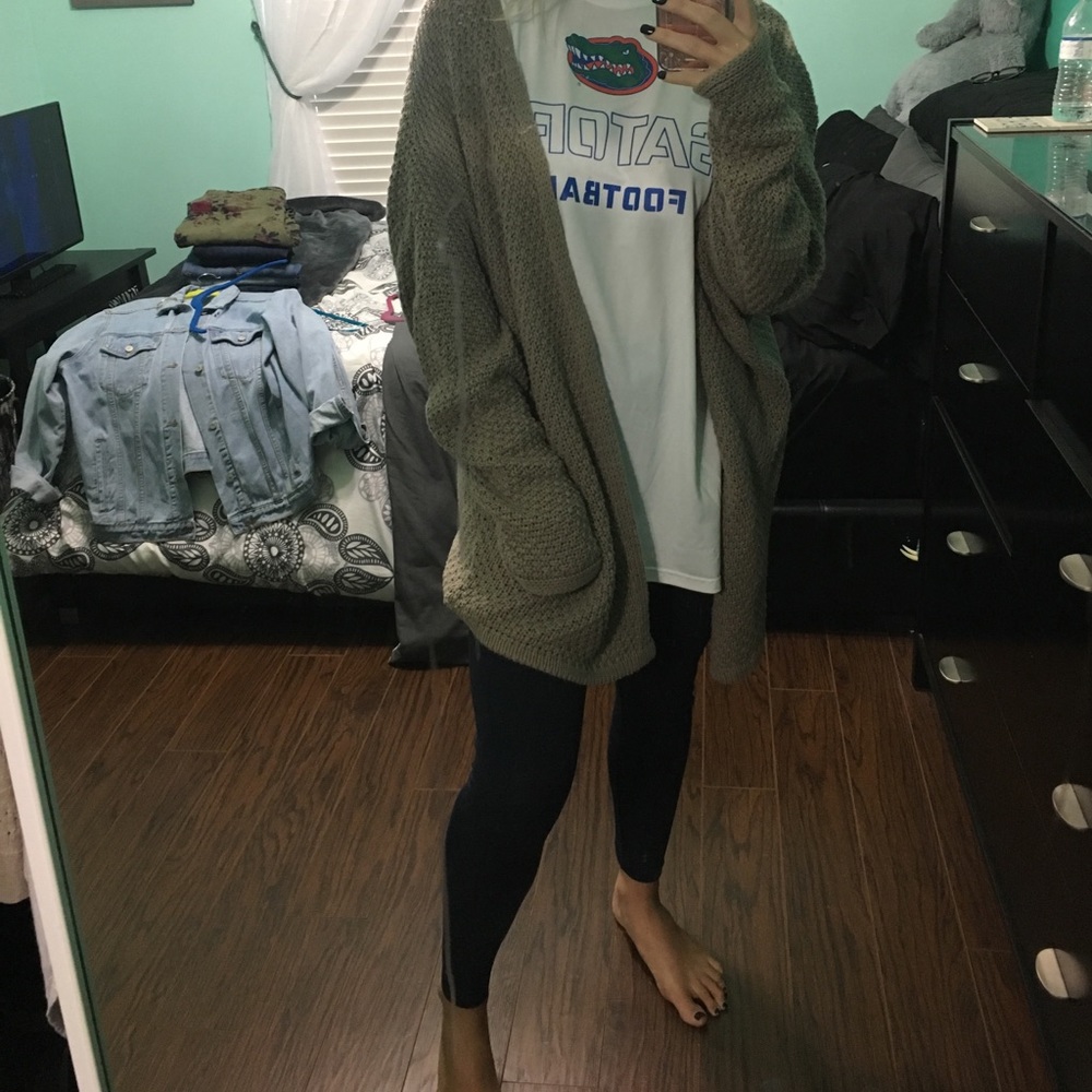 Brandy Melville sweater