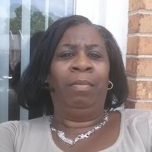 Meet your Posher, Monique