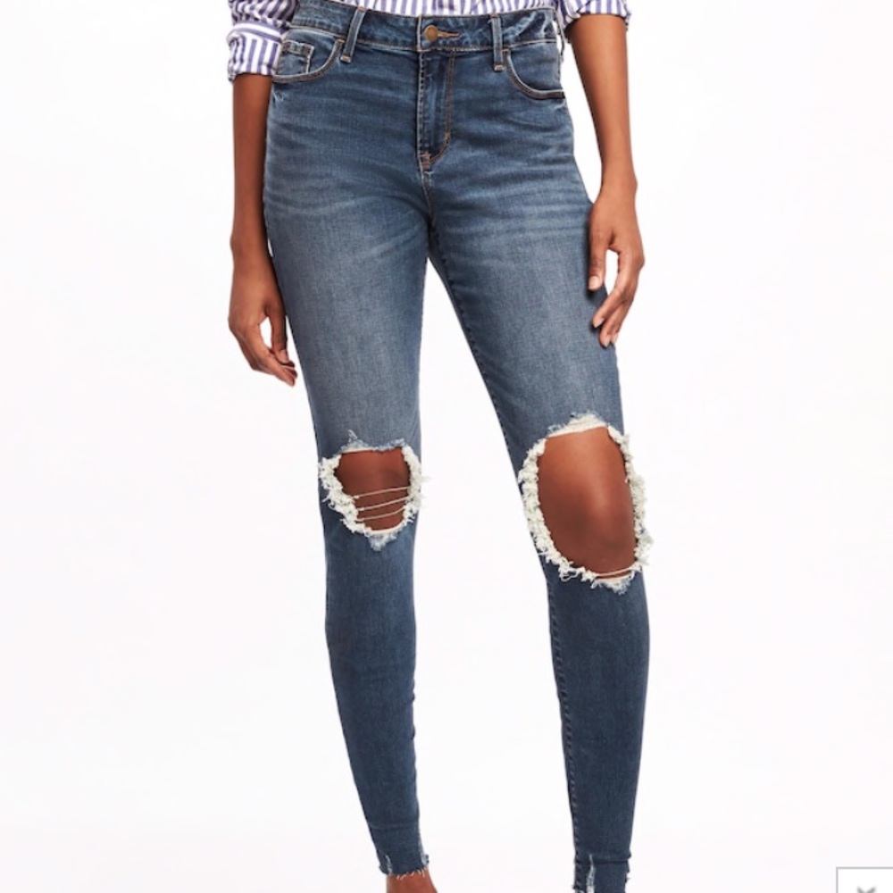 Old Navy distressing skinny jeans