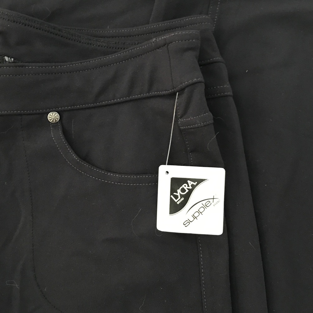 NWT black athleta bettona pant M medium