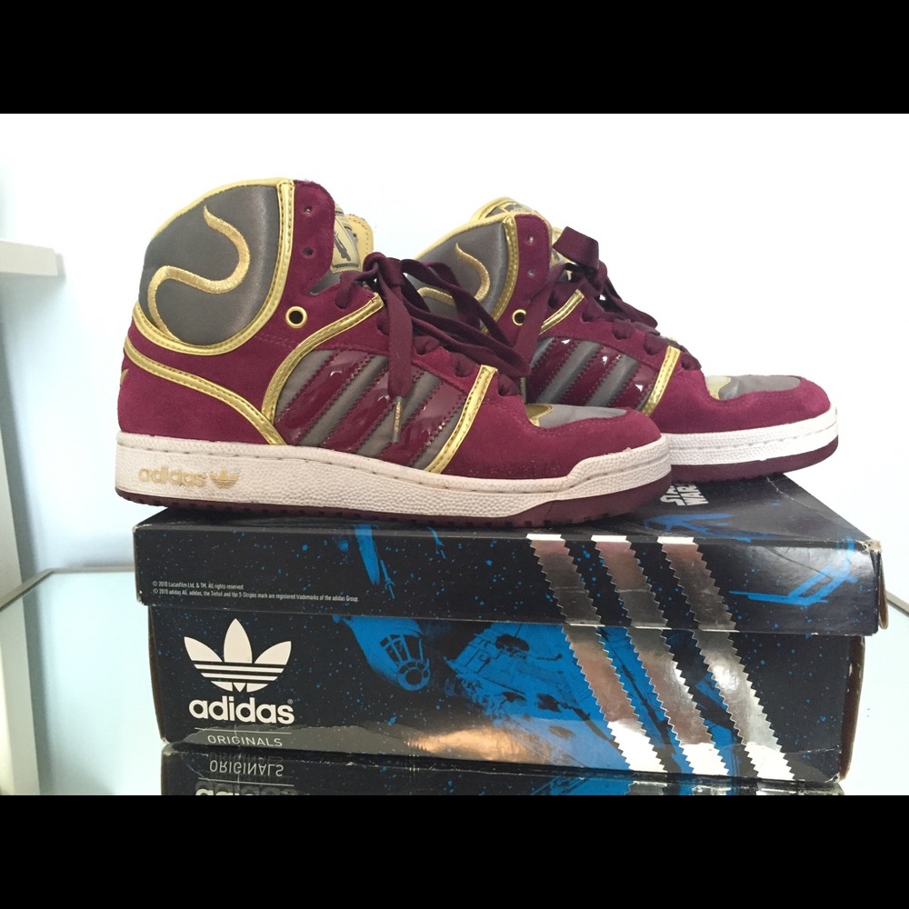 Size 7 Princess Leia high top Adidas