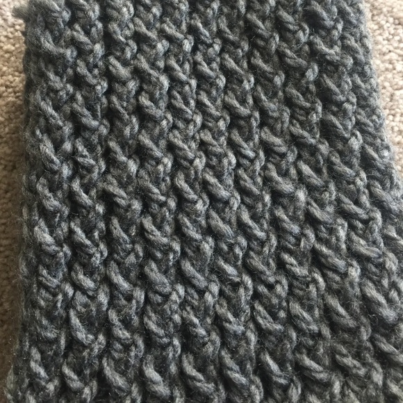 Charcoal Gray Knit Infinity Scarf - Picture 5 of 6