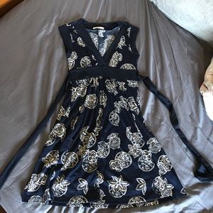 V neck sun dress