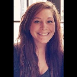 Meet your Posher, Alexis