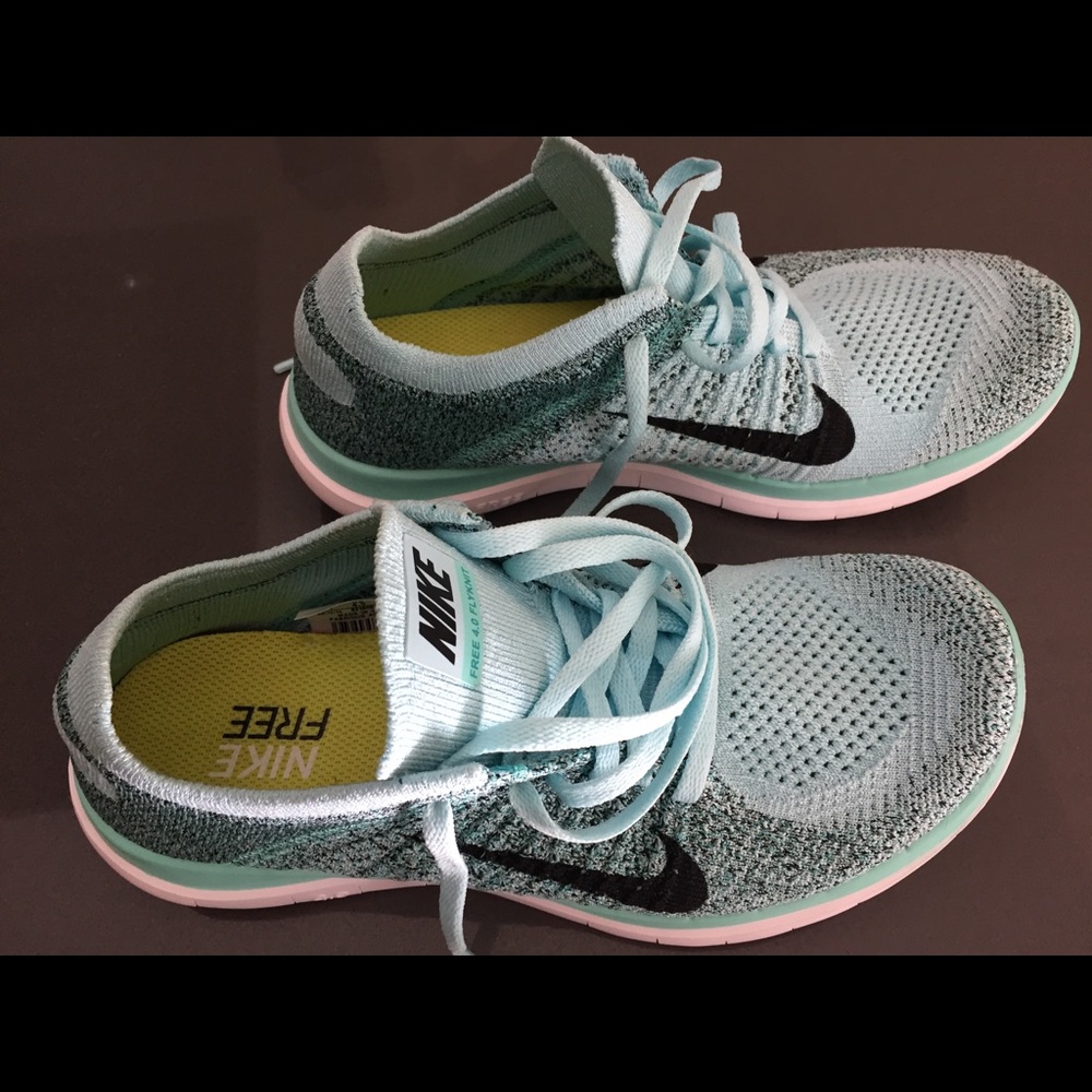 Brand New Nike Free Fly Knit