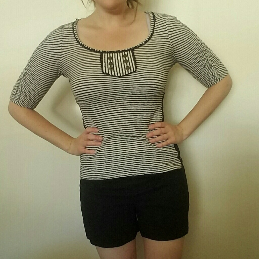 Anthropologie | 3/4 sleeve B & W shirt
