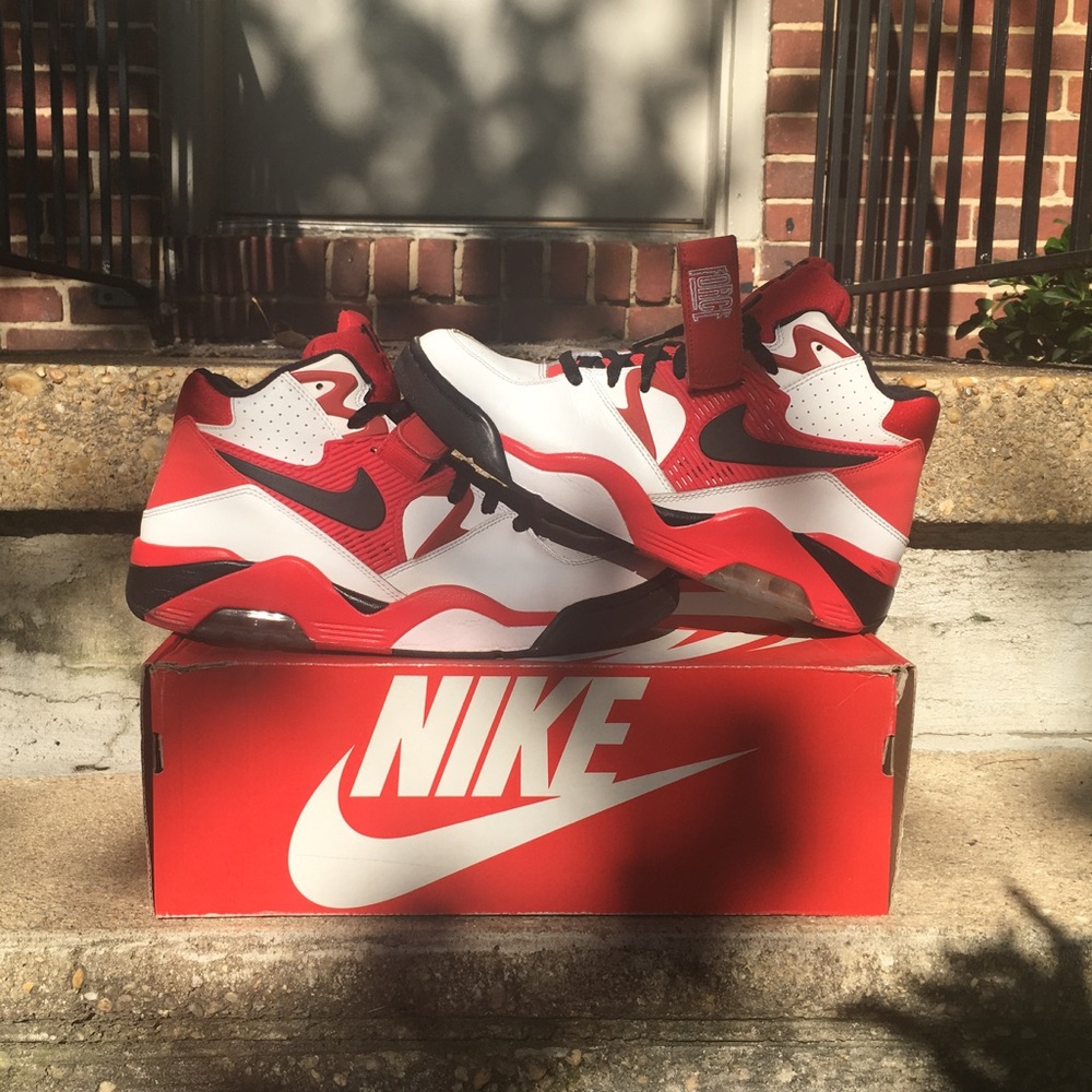Nike Air Force 180