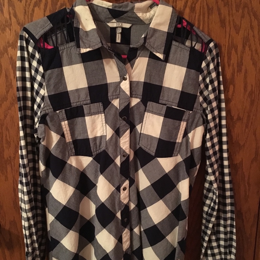Bke navy plaid with cutouts on shoulder