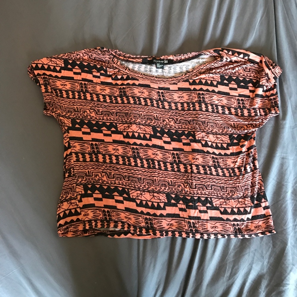 Patterned t shirt