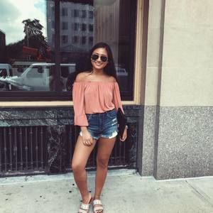 Meet your Posher, Isabel