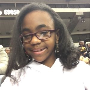 Meet your Posher, Candace