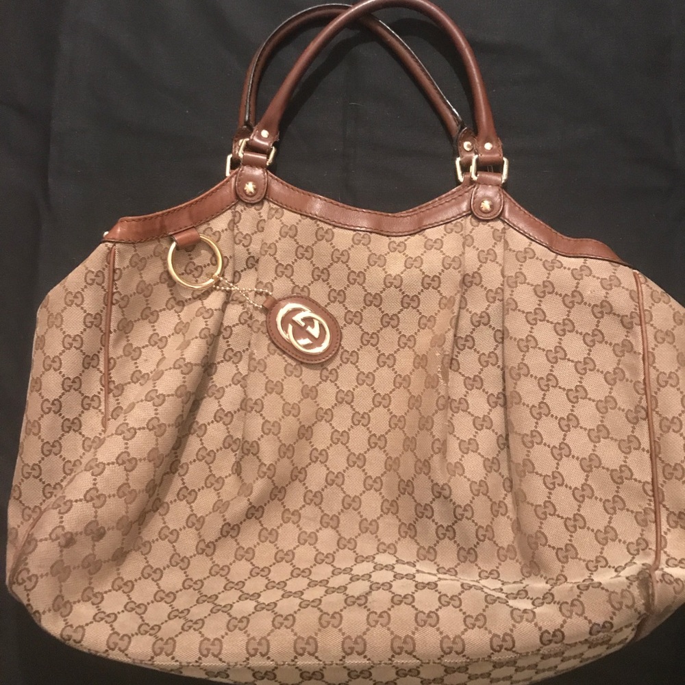 Authentic Gucci Sukey (Large)