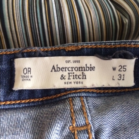 The A&F Super Skinny - Picture 2 of 4