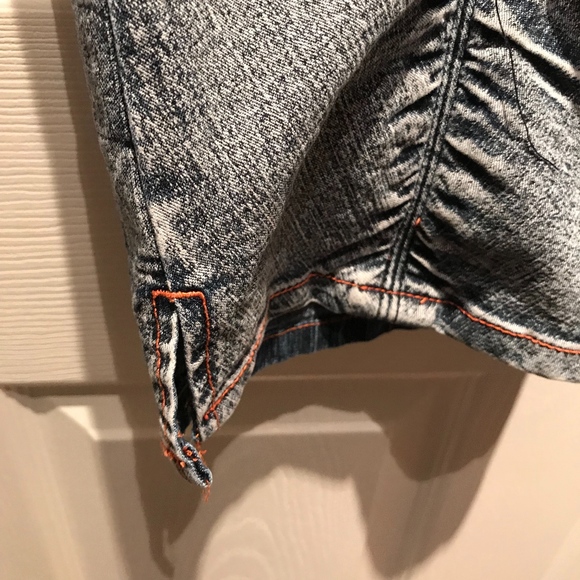 Size 17/18 TRUST JEANS - faded out with gathering - Picture 8 of 8