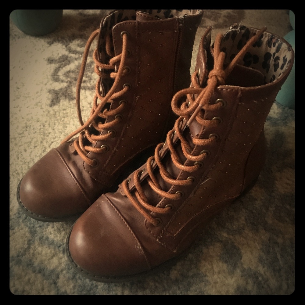 💕 Little Girls Size 1 Gianni Bini Combat boots