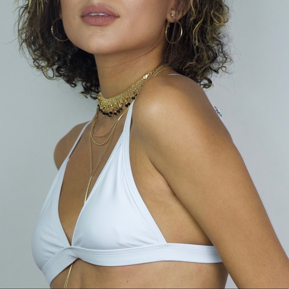 (TOP) triangle white bikini top