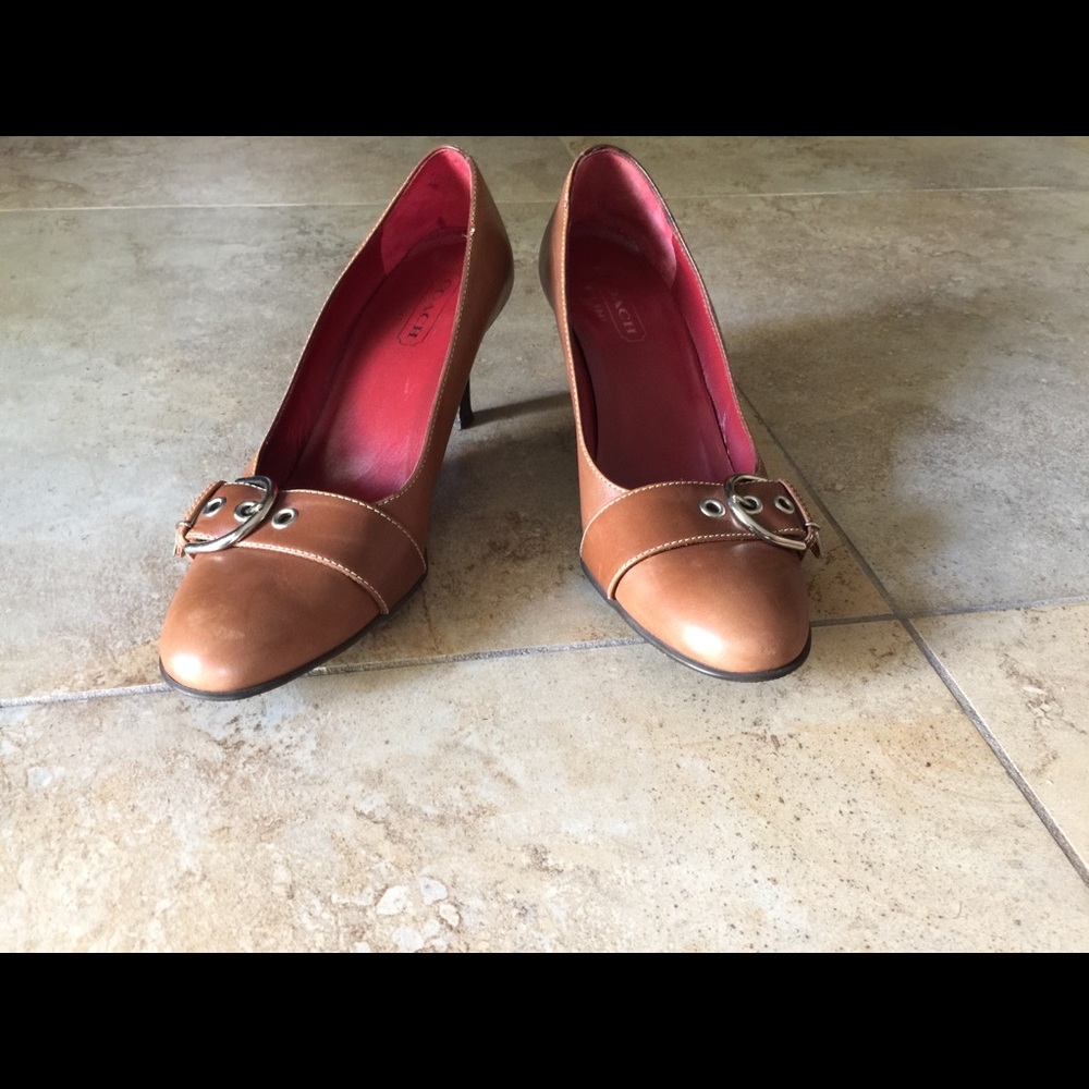 Coach Leather 2.5” hells, women’s size 6.5 - Picture 3 of 8