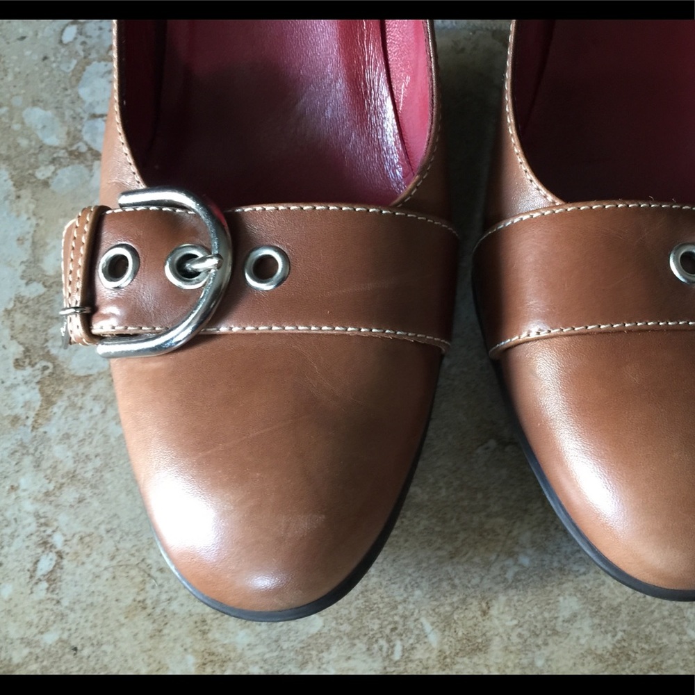 Coach Leather 2.5” hells, women’s size 6.5 - Picture 2 of 8