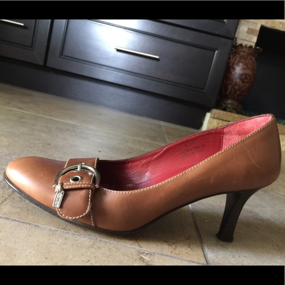 Coach Leather 2.5” hells, women’s size 6.5 - Picture 5 of 8
