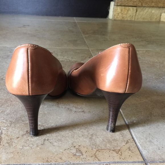Coach Leather 2.5” hells, women’s size 6.5 - Picture 6 of 8
