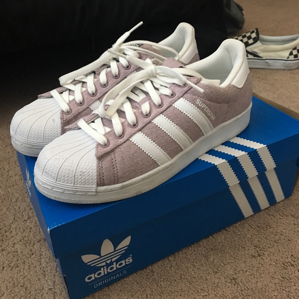 ADIDAS SUPERSTAR