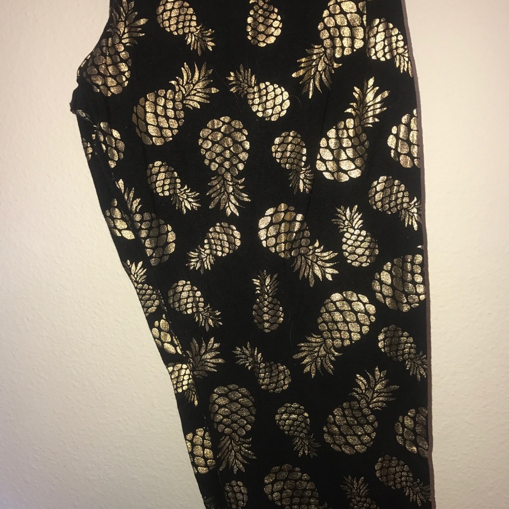 Cropped Pineapple Leggings