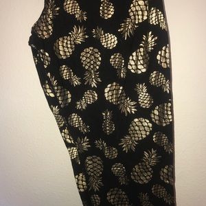 Cropped Pineapple Leggings