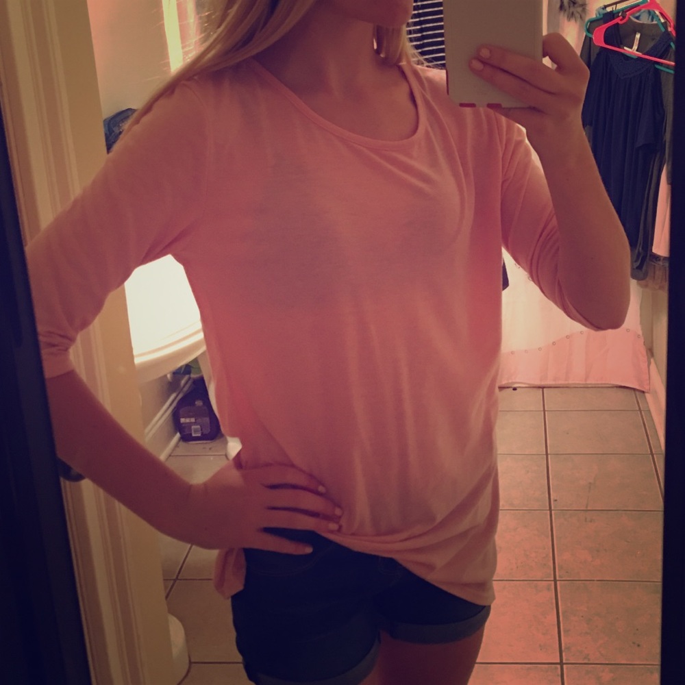 “Boutique” Light pink half sleeve top