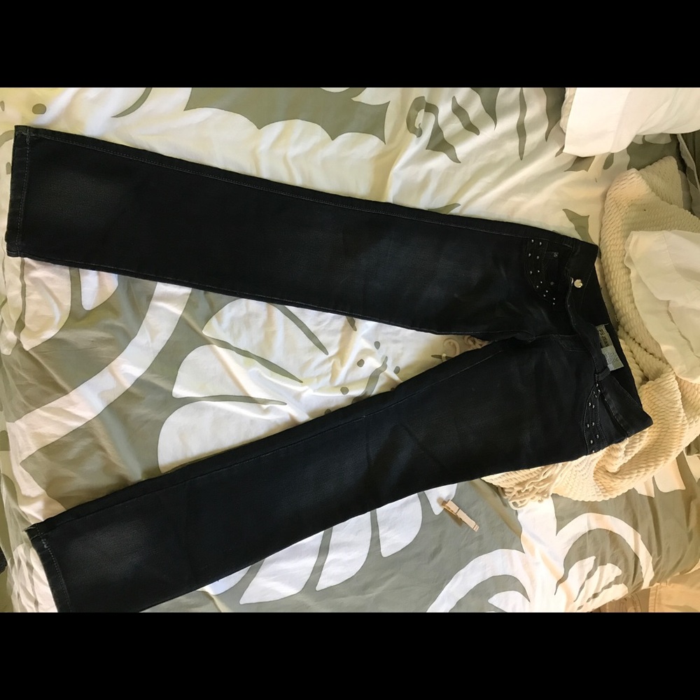 Black skinny jeans
