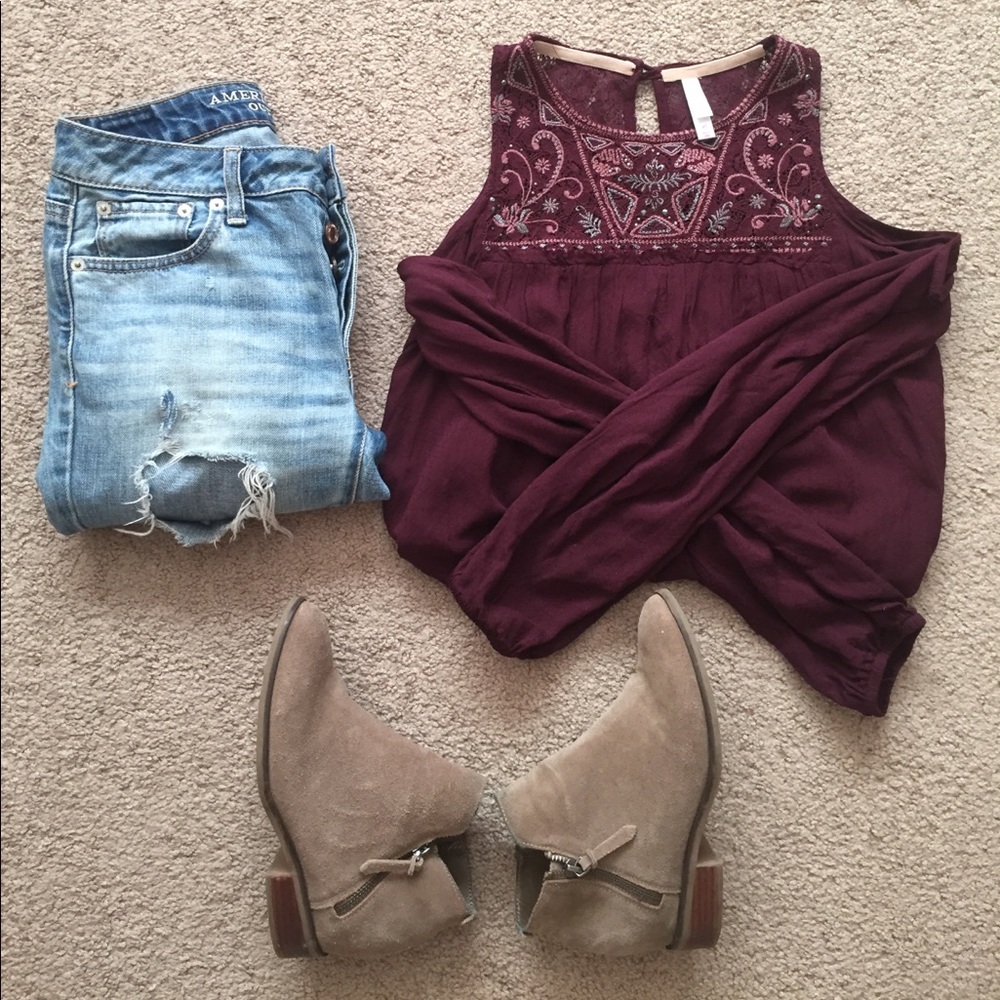 Cold Shoulder Target Maroon Long Sleeve