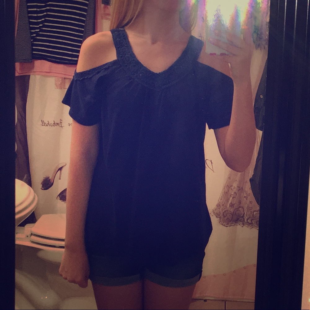 Last chance!!!! Navy blue cold shoulder shirt