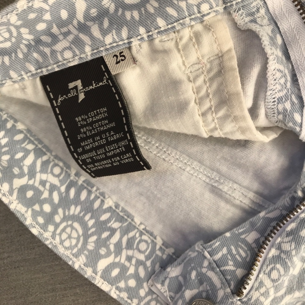 7 for All Mankind Floral Shorts - Picture 3 of 3