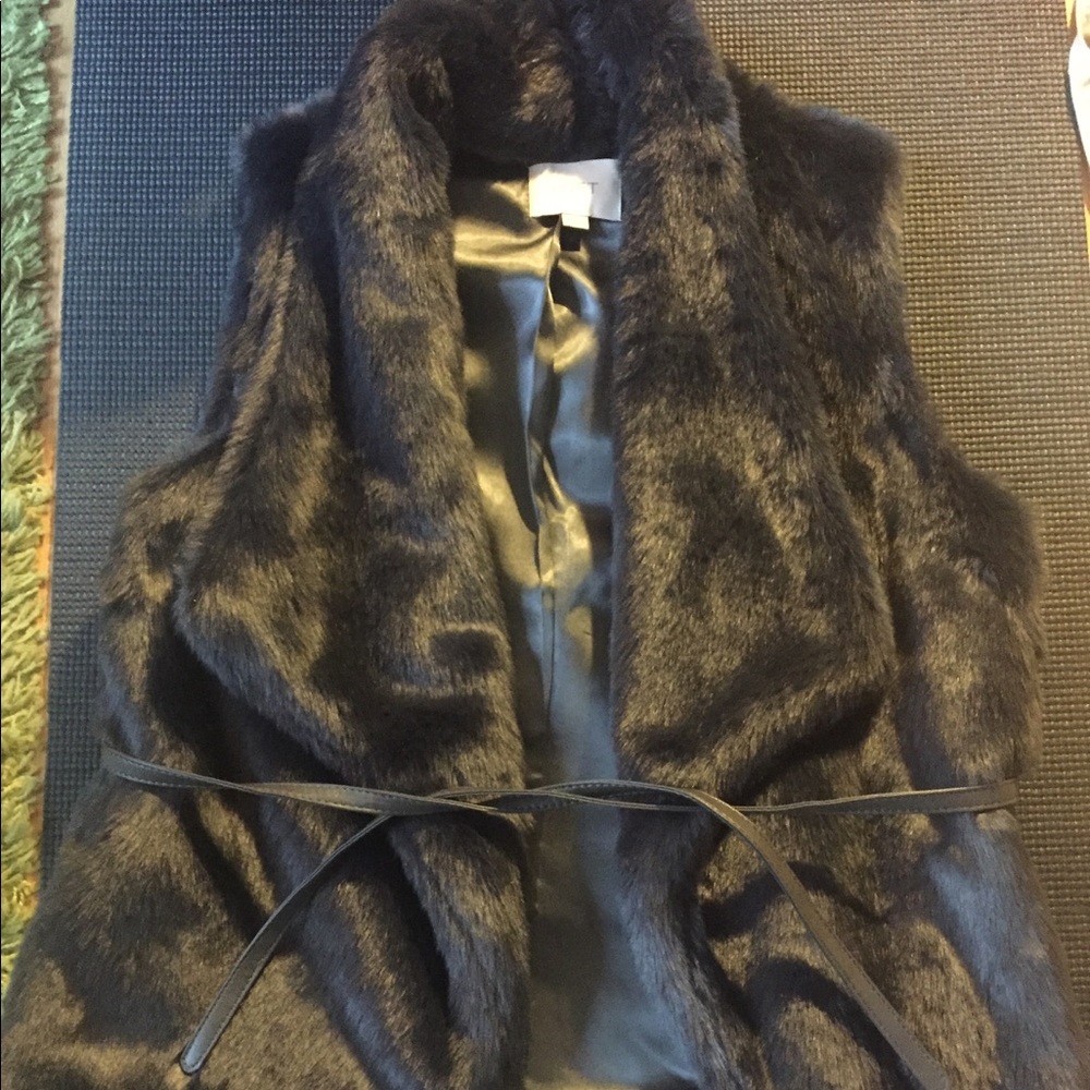 Faux fur vest!