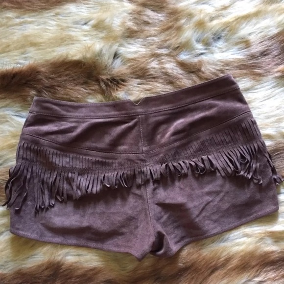 Bcbg suede shorts - Picture 3 of 3