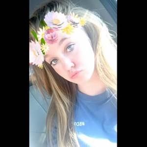 Meet your Posher, Chloe