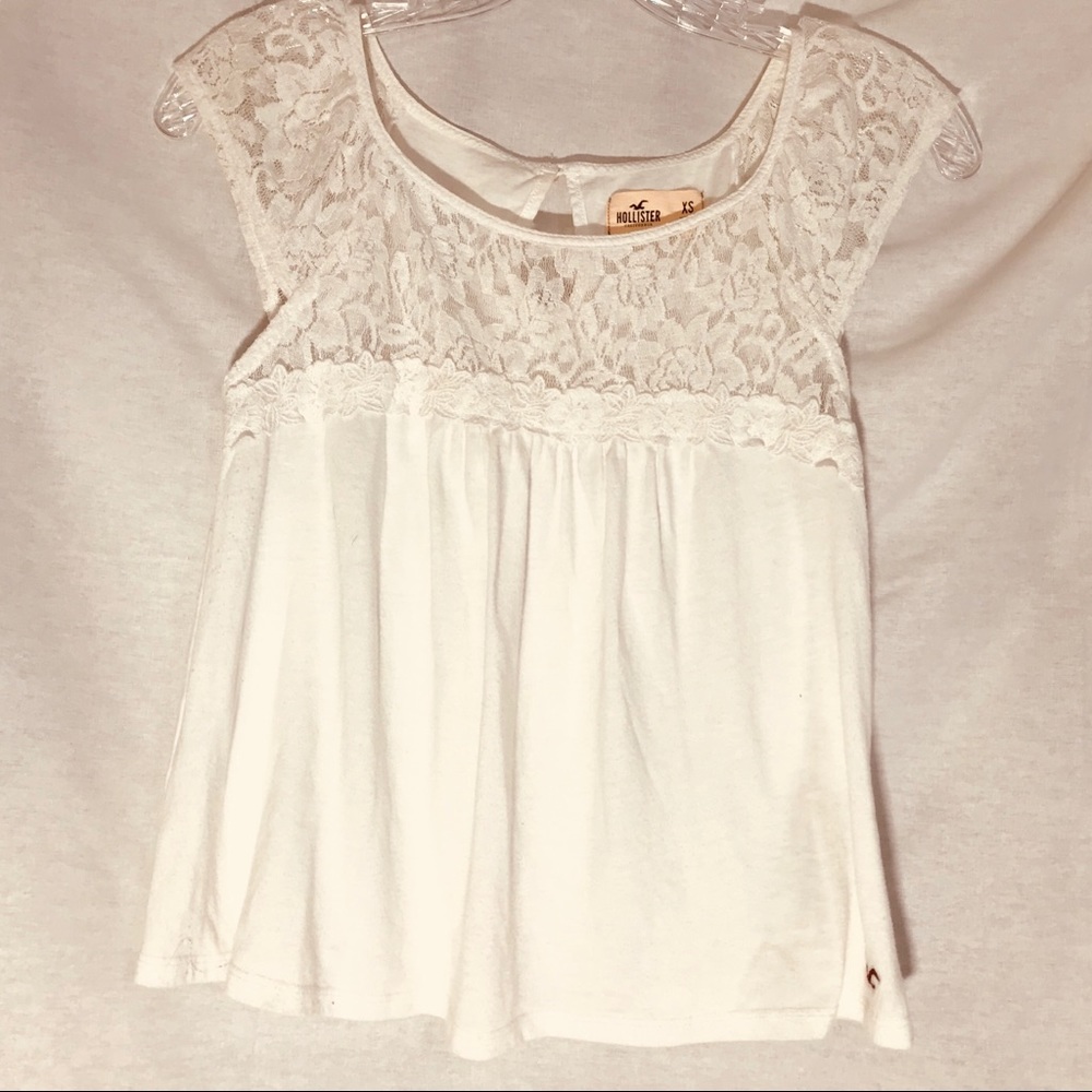 Hollister top