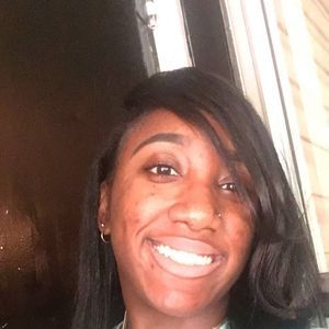 Meet your Posher, Breanna