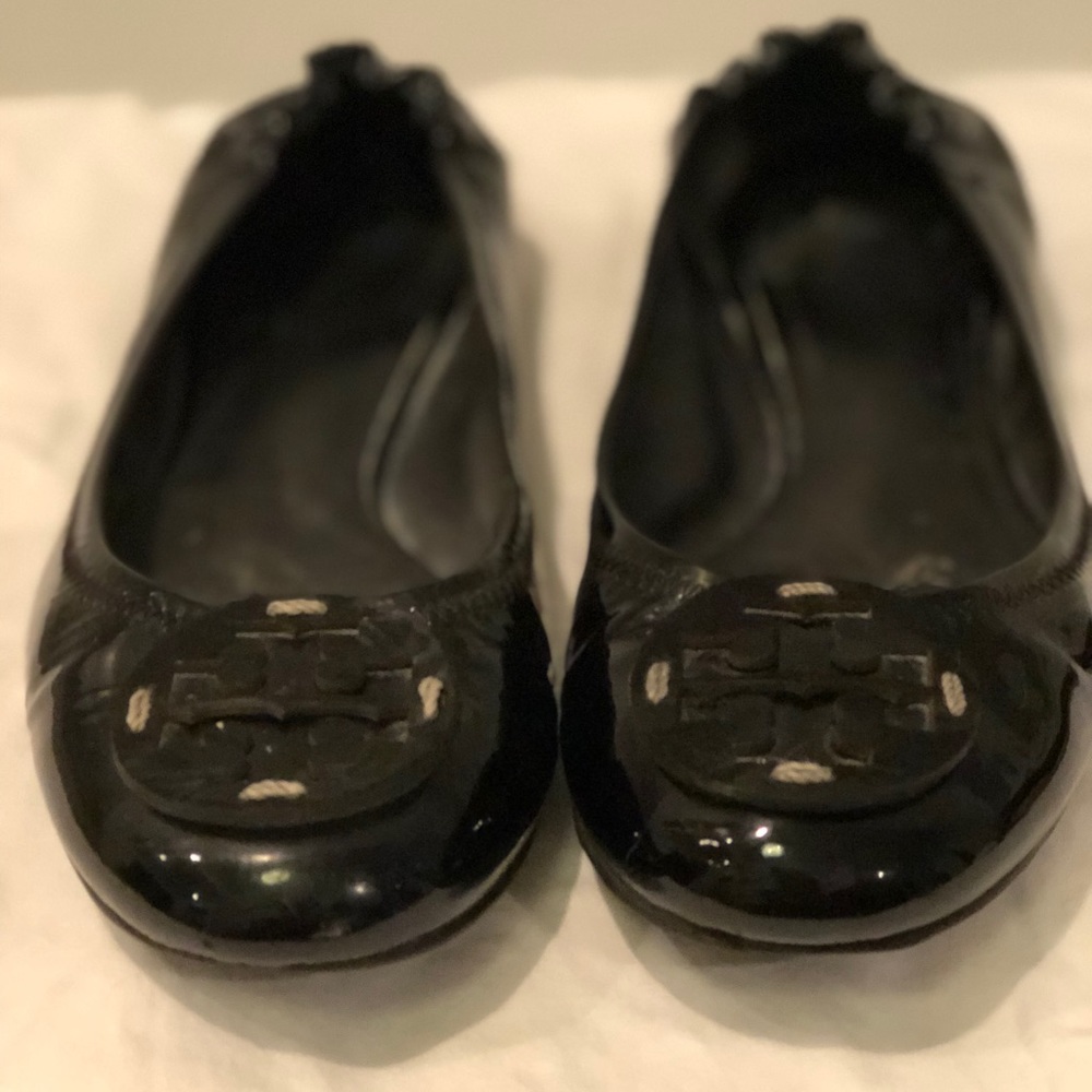 Tory Burch Black Patent Reva size 8.5