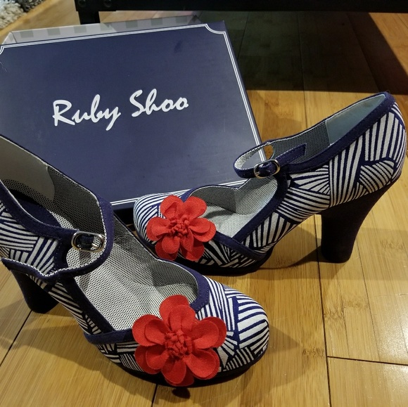 Ruby Shoo Pinup Heels Clutch rockabilly Bettie 8 - Picture 7 of 8
