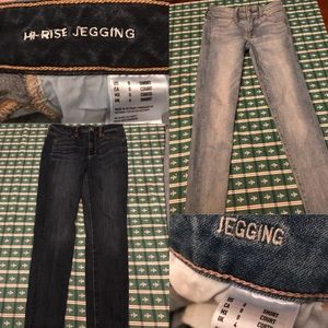 Bundle of 2 American Eagle jeggings size 0