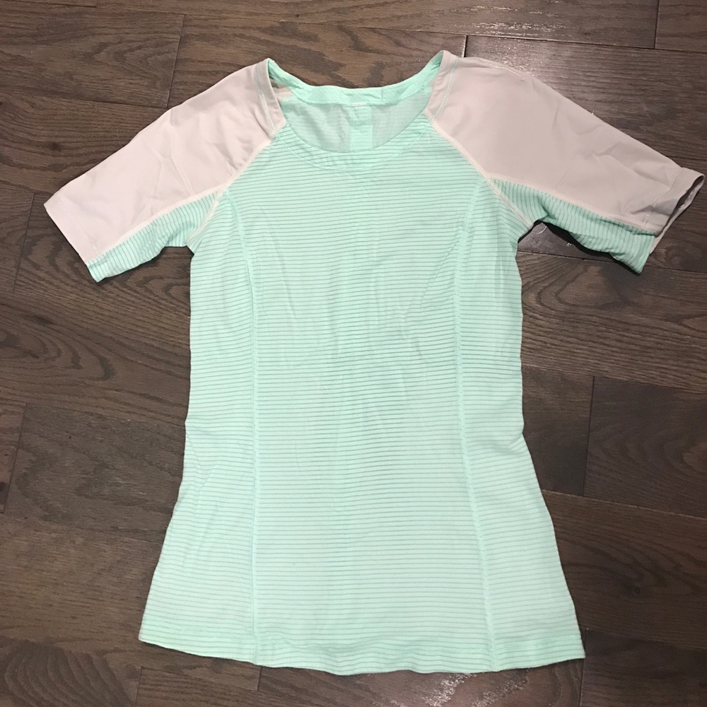 Lululemon Run T shirt