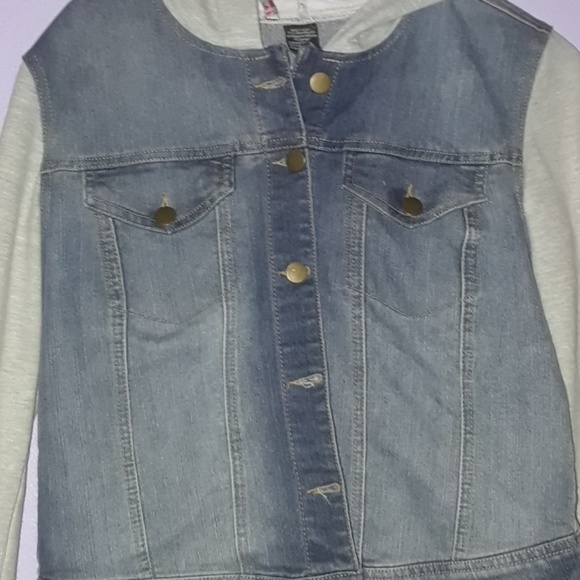 Gen Jacket - Picture 2 of 3