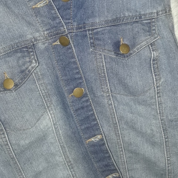 Gen Jacket - Picture 3 of 3