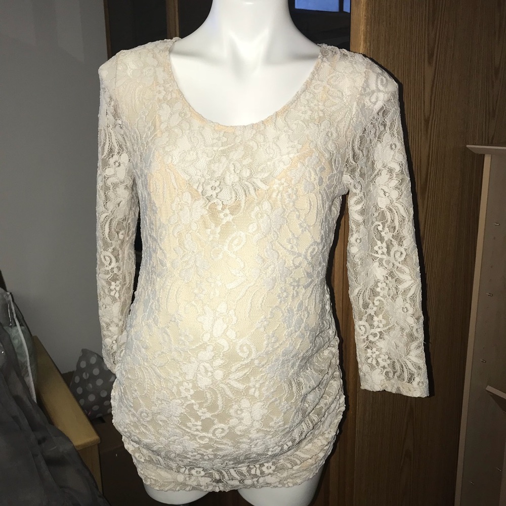 Jessica Simpson lace maternity top medium NWT