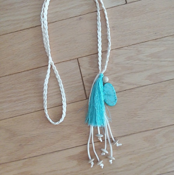 Vegan braid suede CREAMY w turquoise chunk tassel - Picture 1 of 2