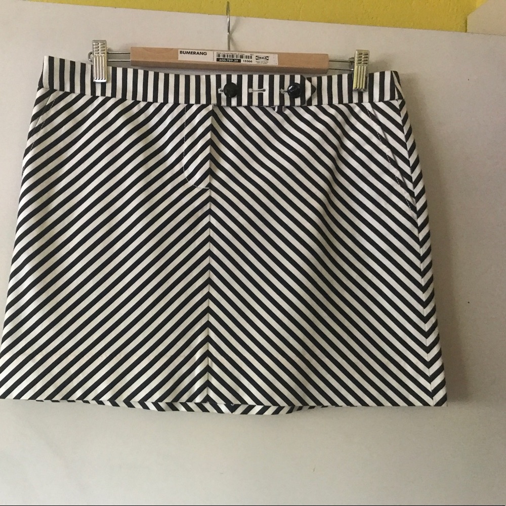 J Crew bik/white mini skirt