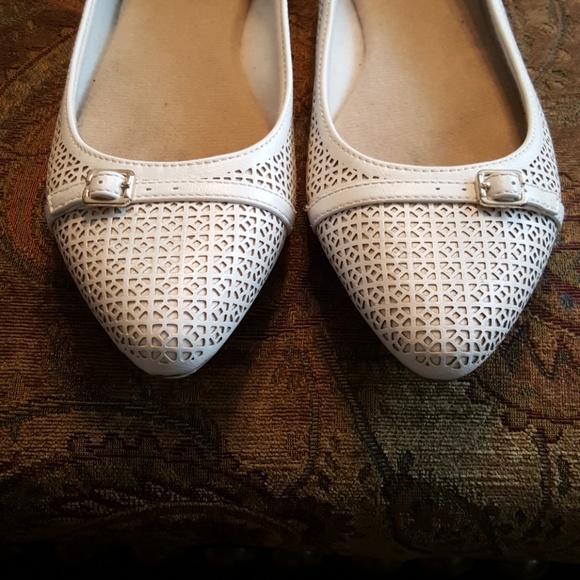 Dr. Scholls flats - Picture 2 of 4